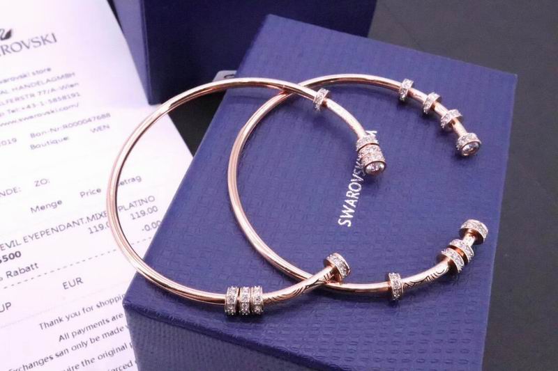 Swarovski Bracelet 01lyr10